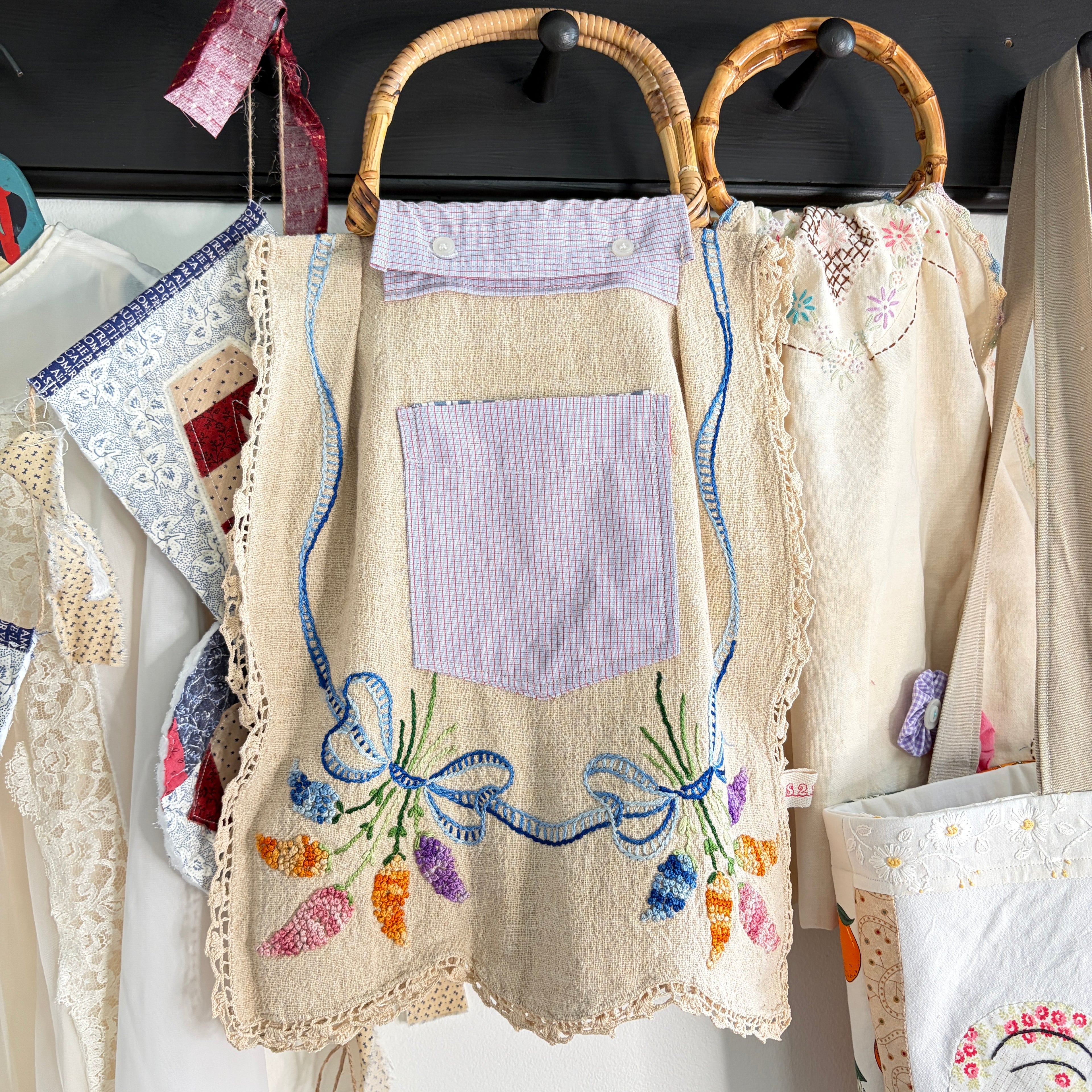 BAG Market Bag Vintage Tan Embroidered Linen with Removable Handles
