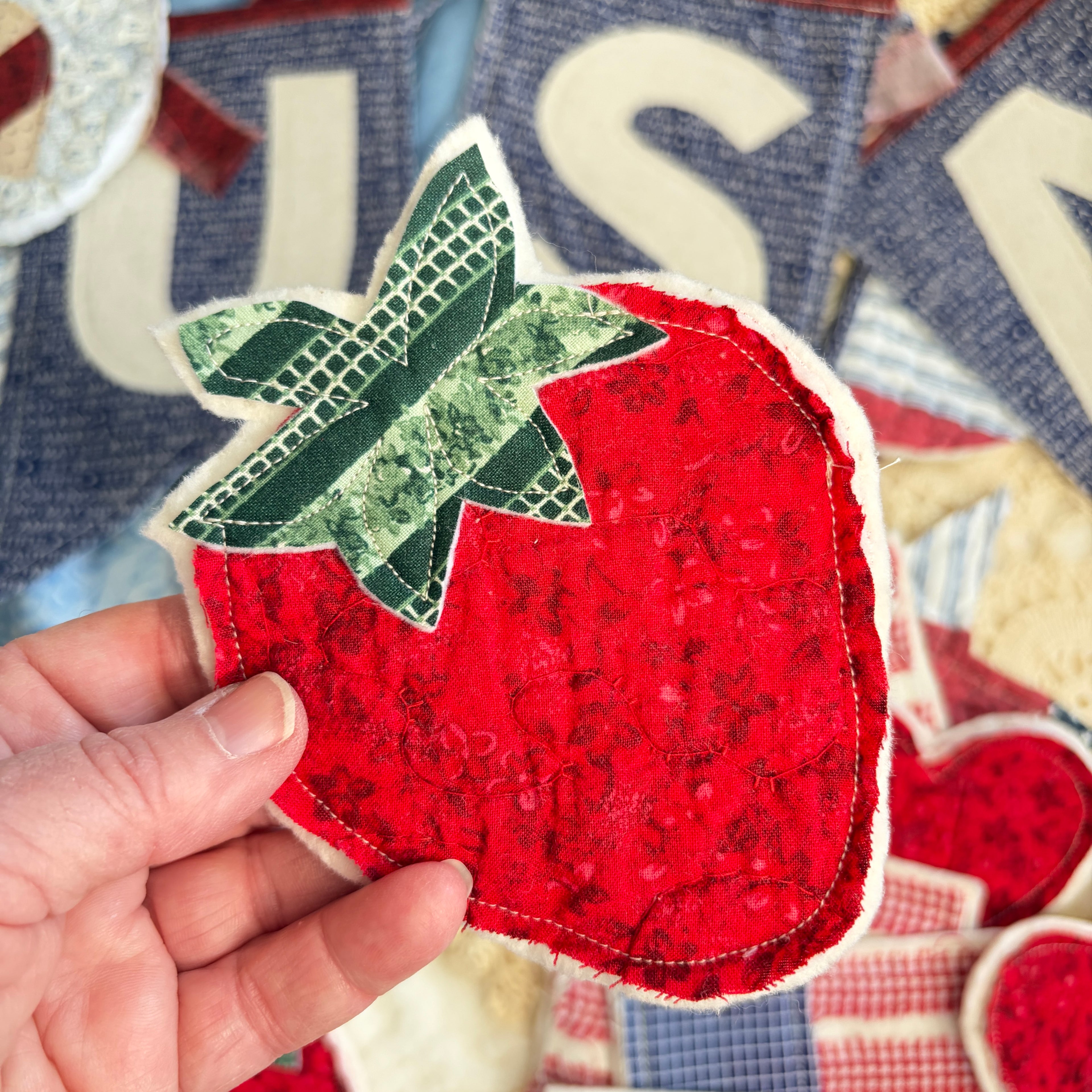 GARLAND ADD-ON: Quilted Strawberries and Hearts 6 Cut-Out Accents