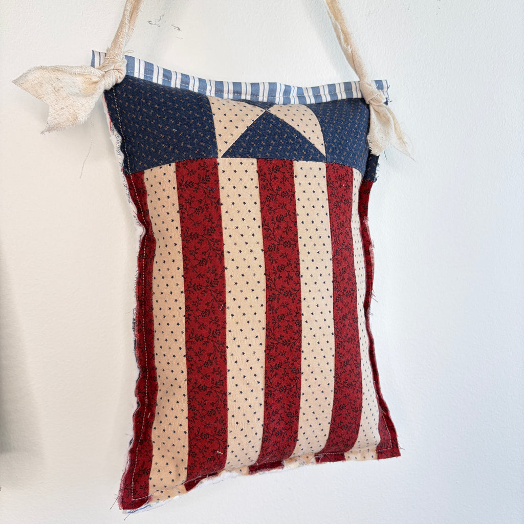 KNOB Quilted Vintage Americana Pieced, Knob Hanger, Door Decor