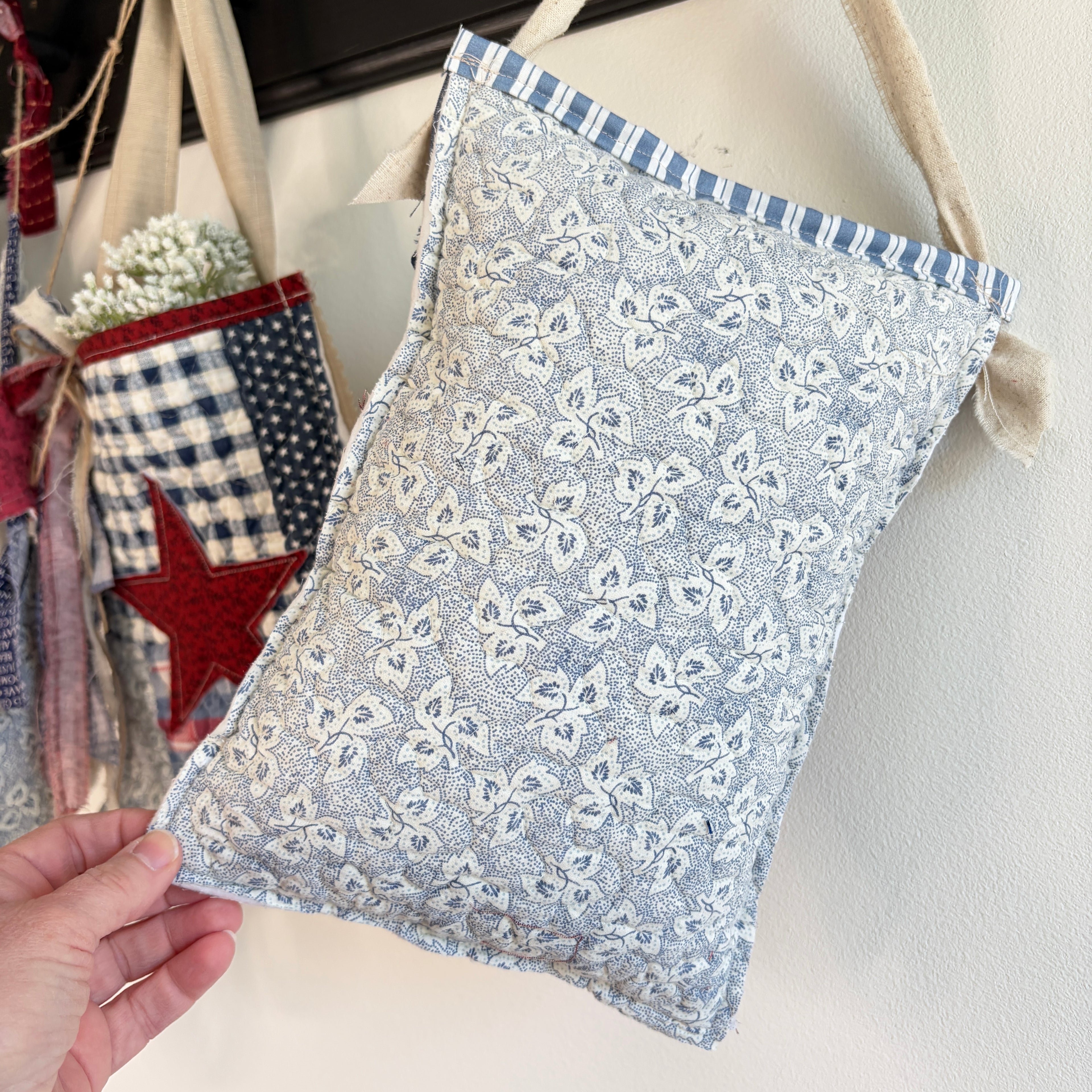 KNOB Quilted Vintage Americana Pieced, Knob Hanger, Door Decor