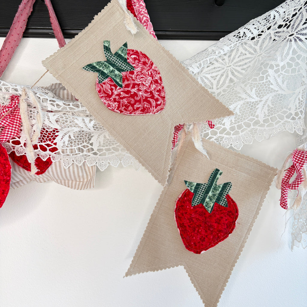 BUNTING Quilted Strawberry Banner Pennants, Vintage Red Style Garland