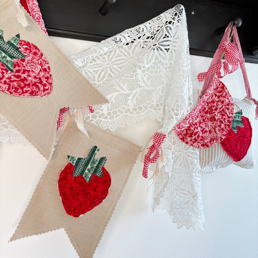 BUNTING Quilted Strawberry Banner Pennants, Vintage Red Style Garland