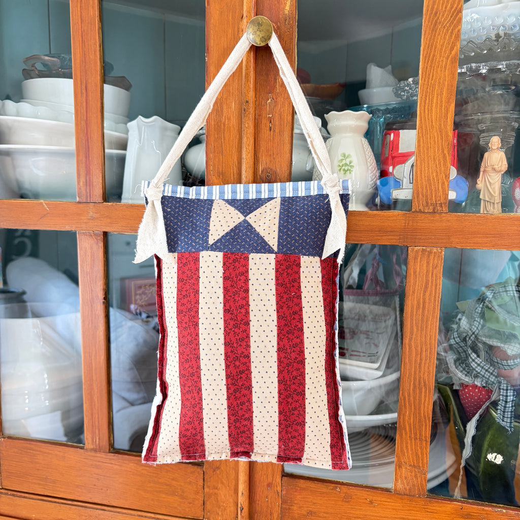 KNOB Quilted Vintage Americana Pieced, Knob Hanger, Door Decor