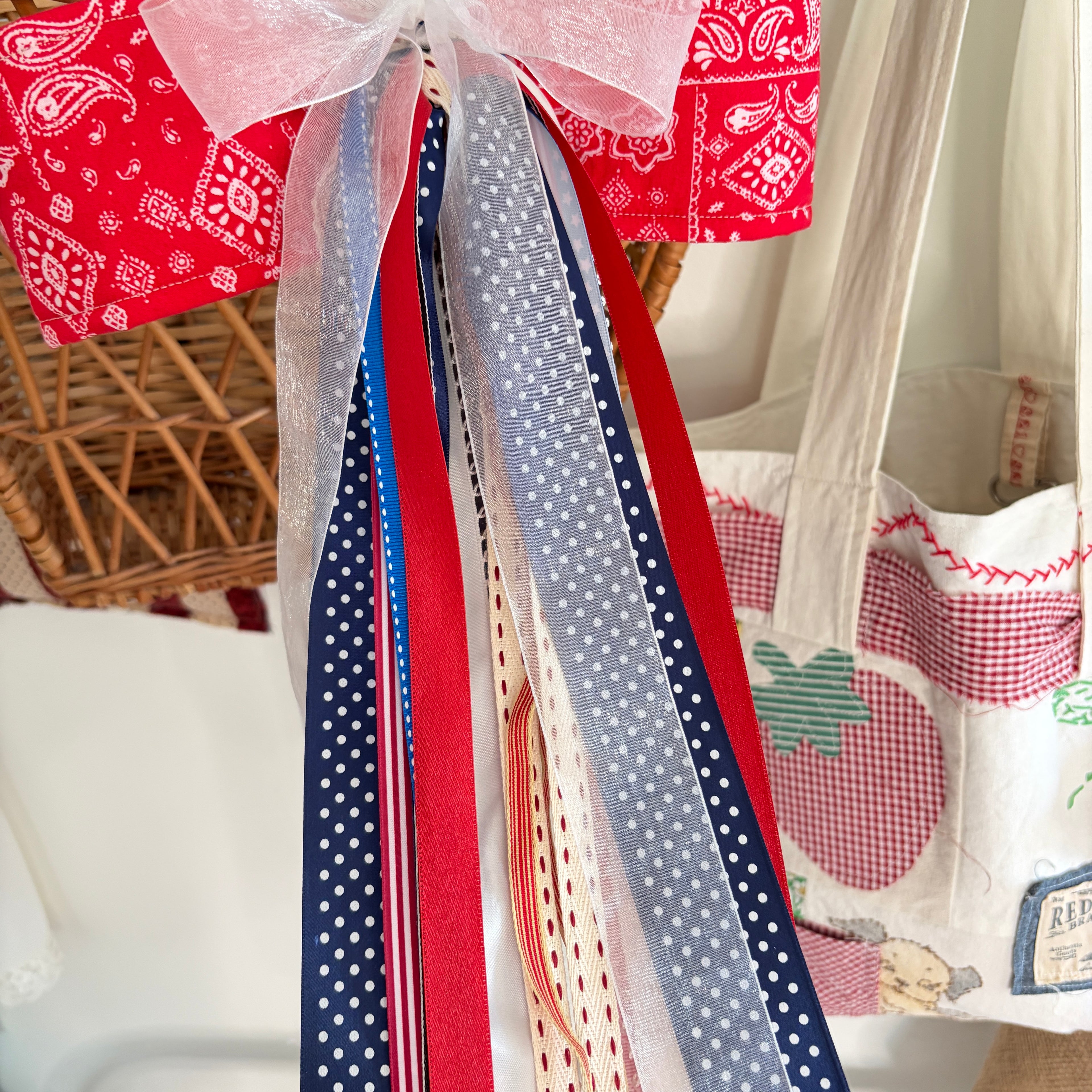 RIBBON Bow Ribbon Clip On
