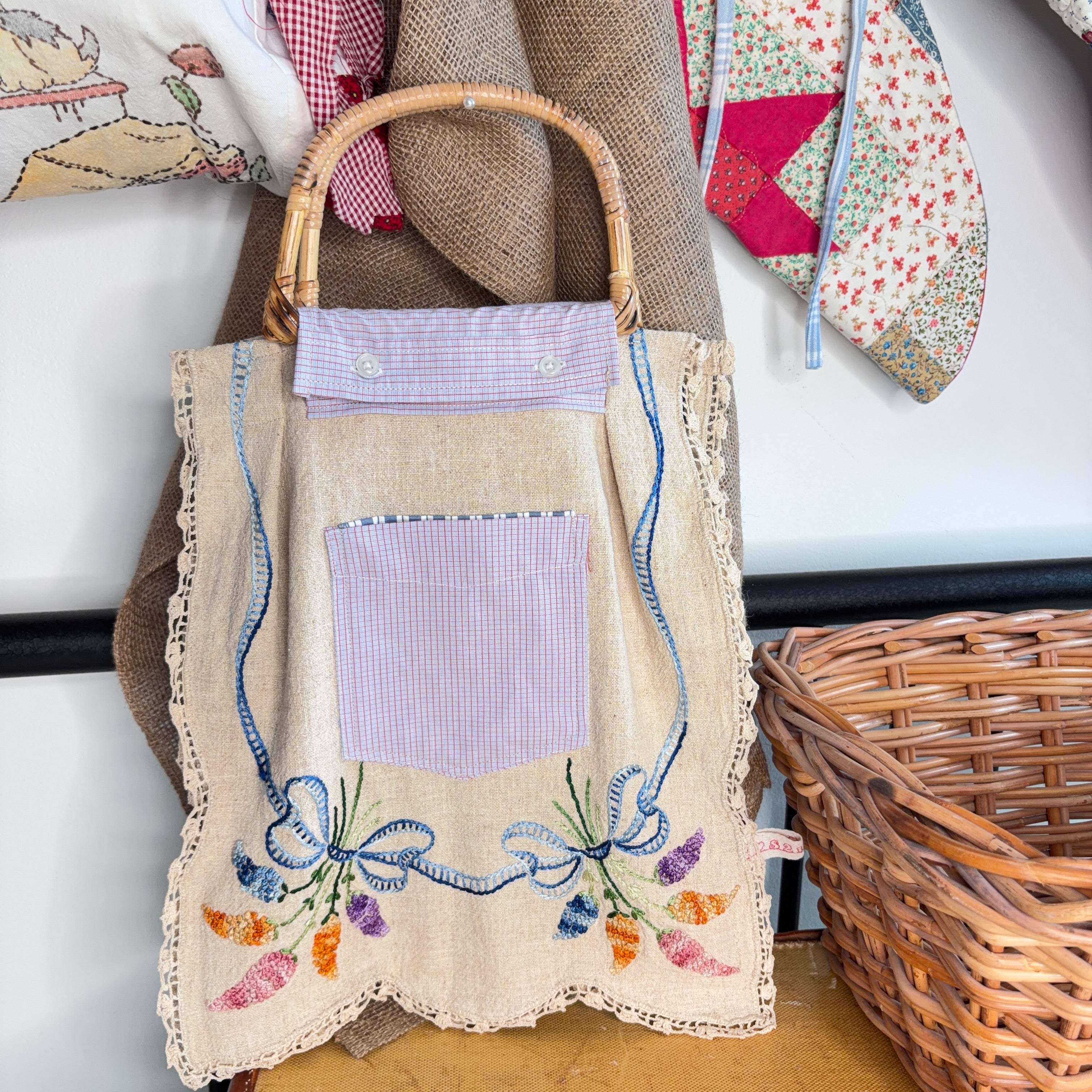 BAG Market Bag Vintage Tan Embroidered Linen with Removable Handles