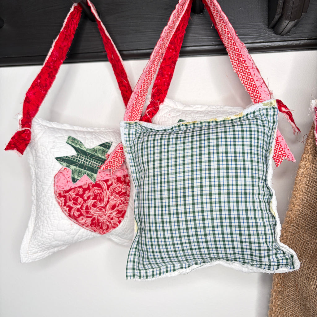 KNOB Quilted Strawberry Puffs for Peg Rack, Knob Hanger, Small Home Door Decor