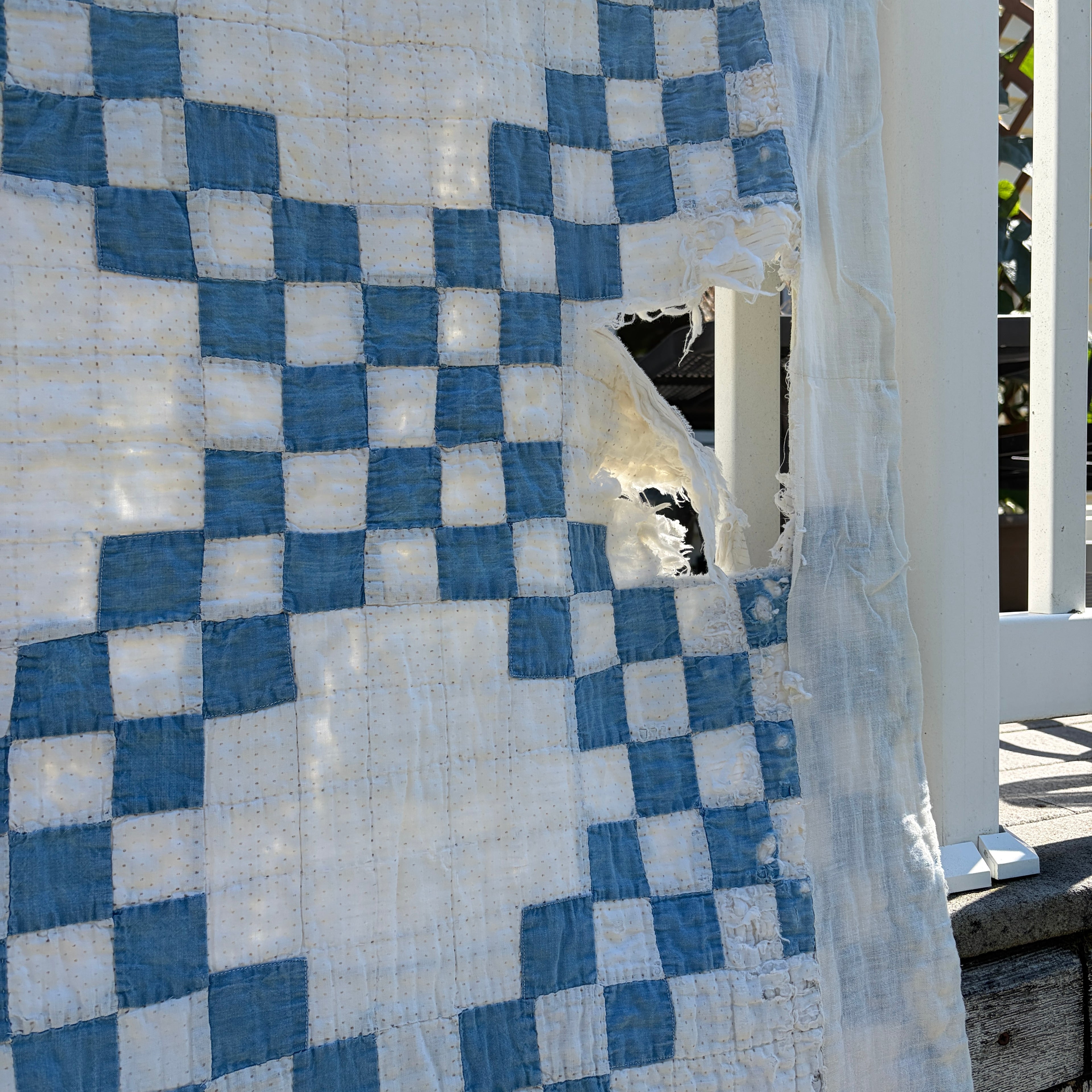 QUILT Cutter Blue and White Irish Chain