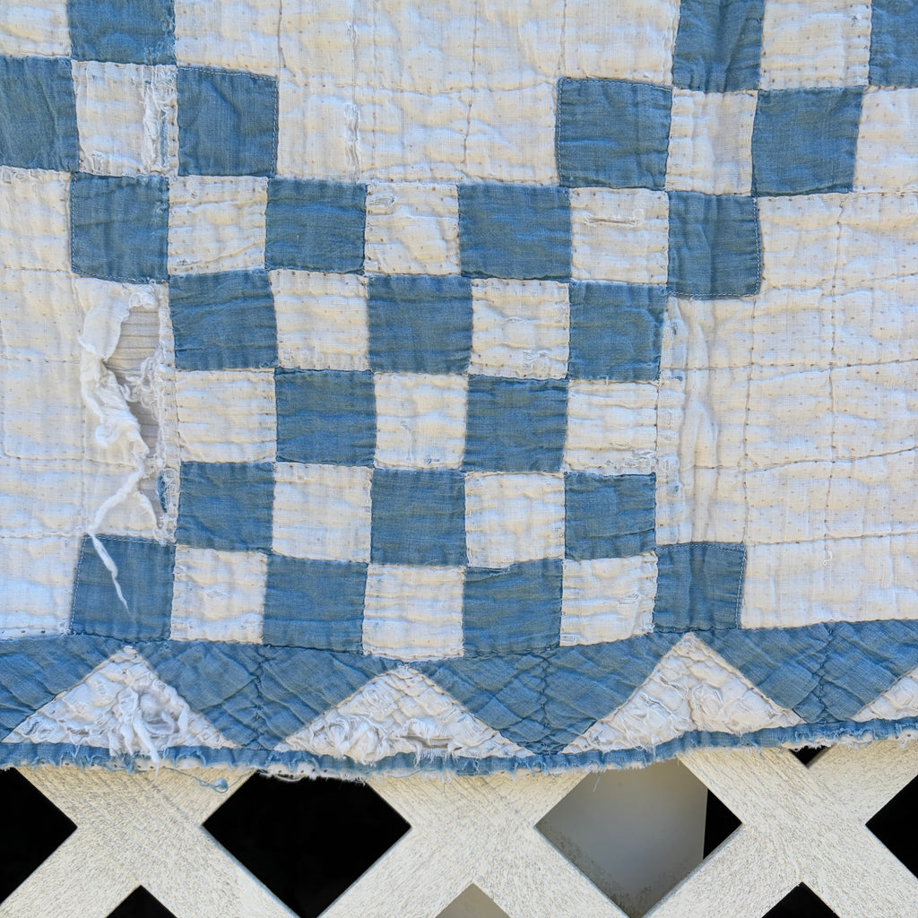 QUILT Cutter Blue and White Irish Chain